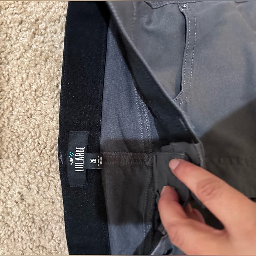 LuLaRoe Grey jeans size 28.  Excellent condition.
